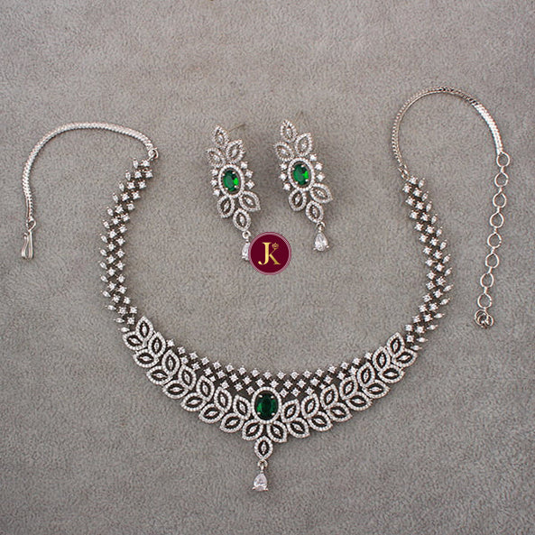 Luxury & Fashionable Sunflower Designer Necklace Set